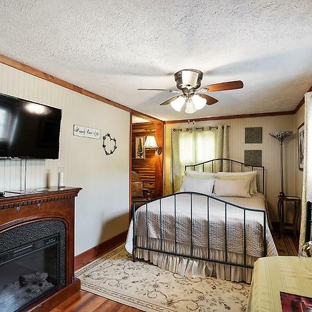 Hocking Hills Inn Логан Экстерьер фото