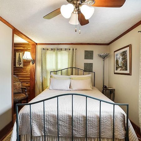 Hocking Hills Inn Логан Экстерьер фото